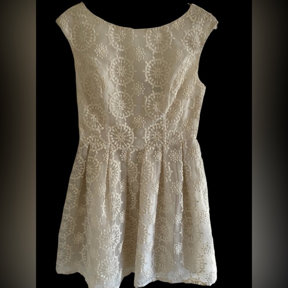 Topshop Textured Floral Embroidered Ivory Mini/Midi Dress Size 6 - Picture 2 of 14